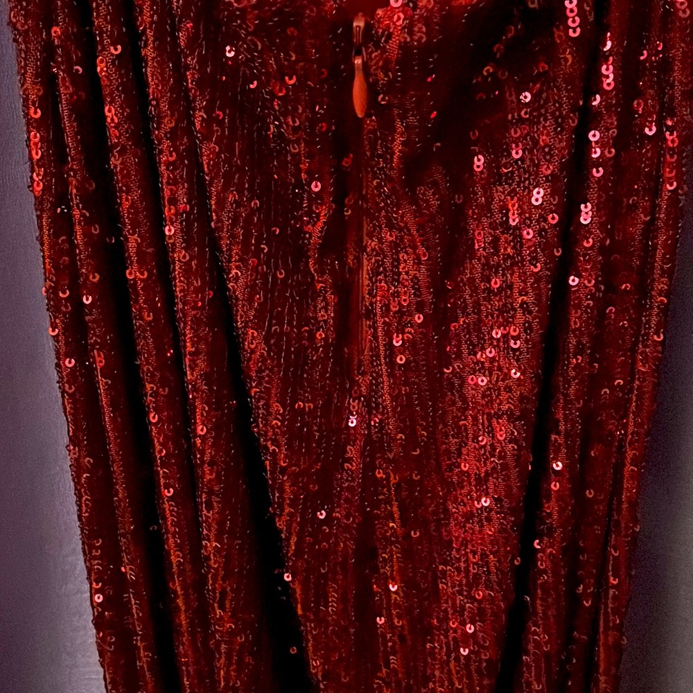 Formal Dress - Picture 5 of 8